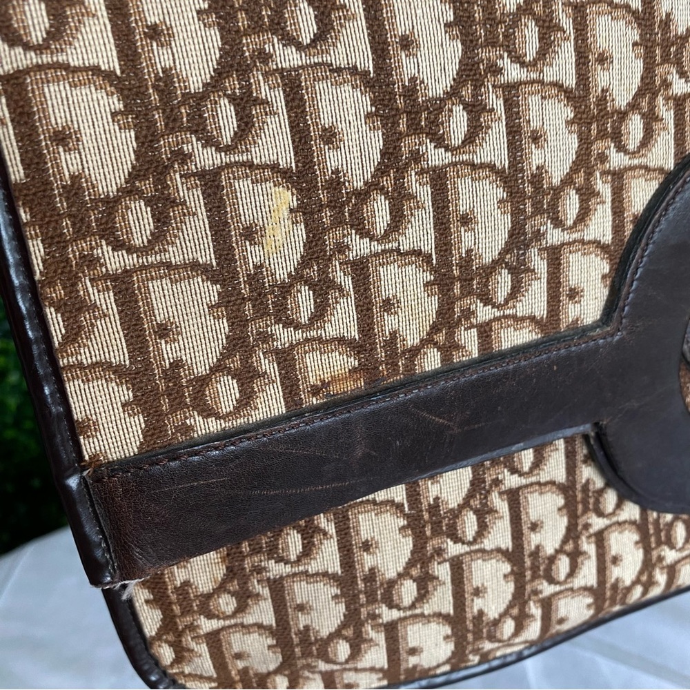 Carrie Bradshaw Iconic Dior‎ Clutch - Picture 6 of 16